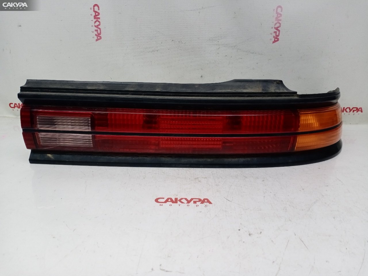 Фонарь стоп-сигнала правый Toyota Mark II GX90 1G-FE 22-238: купить в Сакура Красноярск.