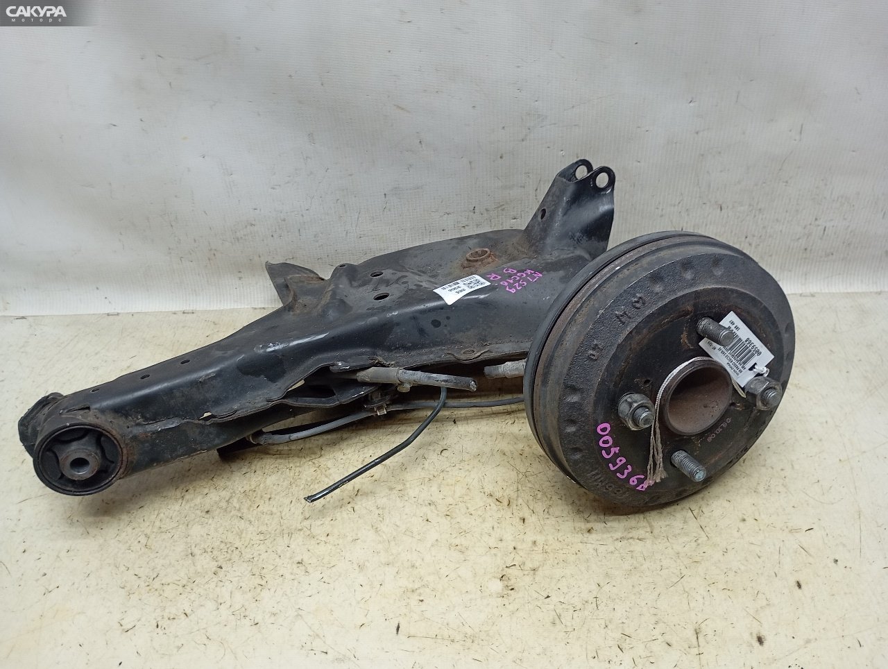 Ступица задняя правая Toyota Passo KGC10 1KR-FE: купить в Сакура Красноярск.