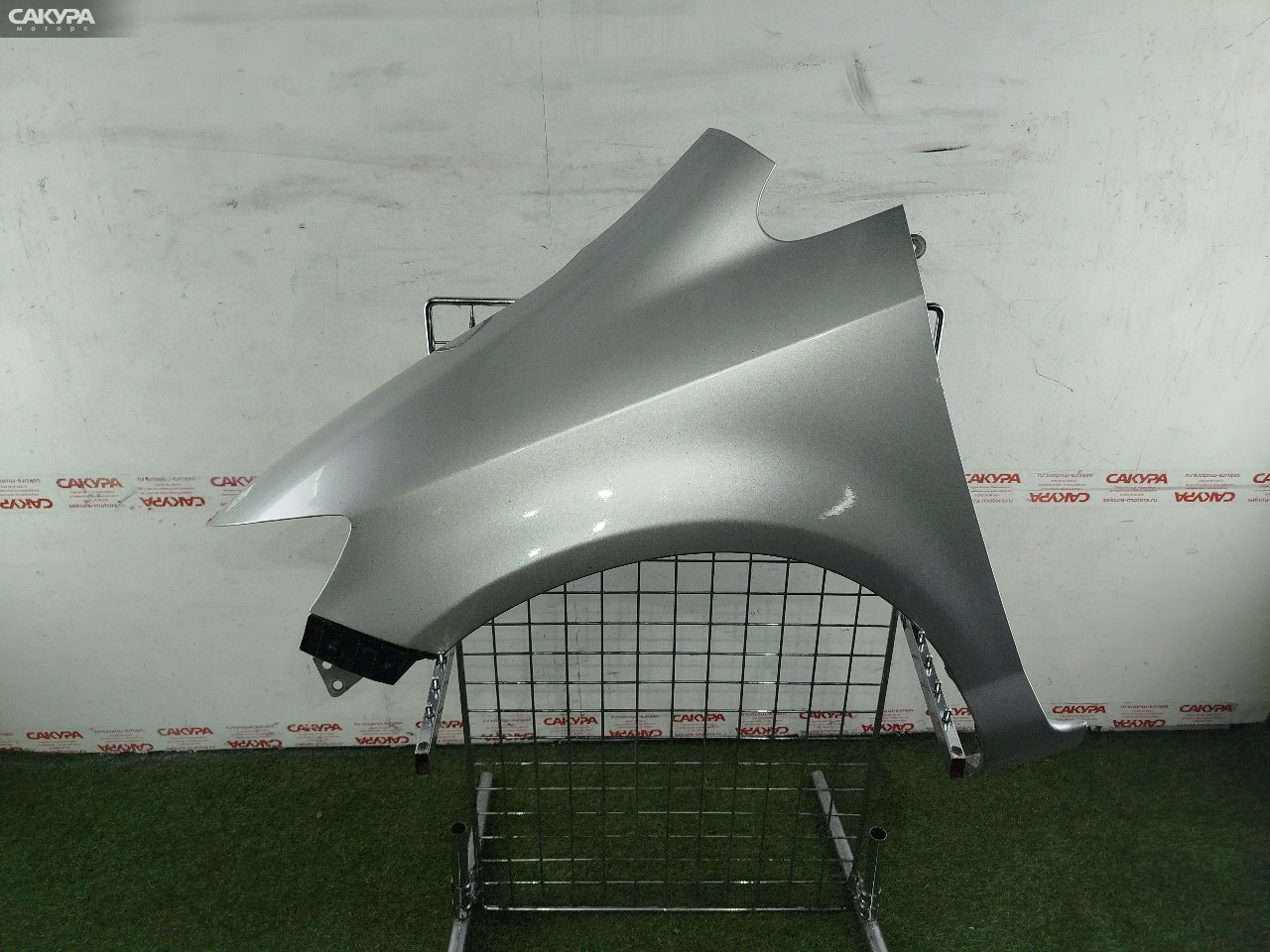 Крыло переднее левое Honda FIT Aria GD8 L15A: купить в Сакура Красноярск.