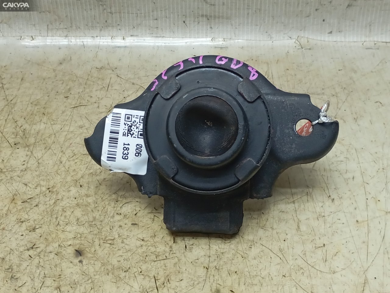 Подушка двигателя правая Honda FIT Aria GD8 L15A: купить в Сакура Красноярск.