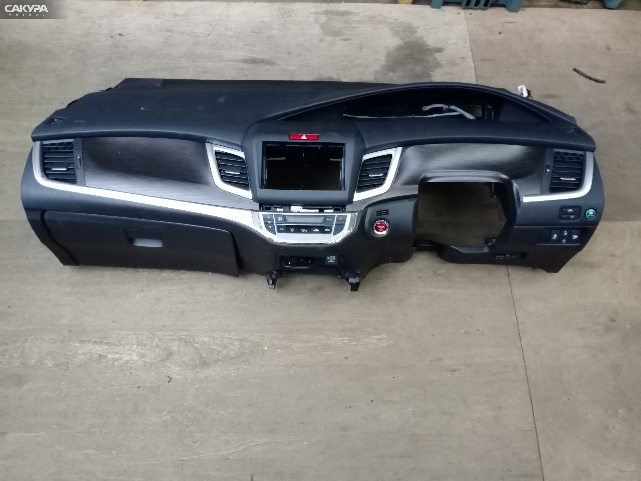Панель передняя в салон Honda Jade FR4 LEB: купить в Сакура Красноярск.