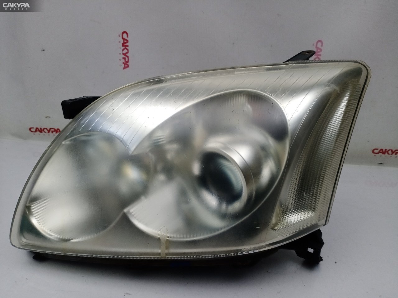 Фара левая Toyota Avensis AZT255 1AZ-FSE 05-41: купить в Сакура Красноярск.