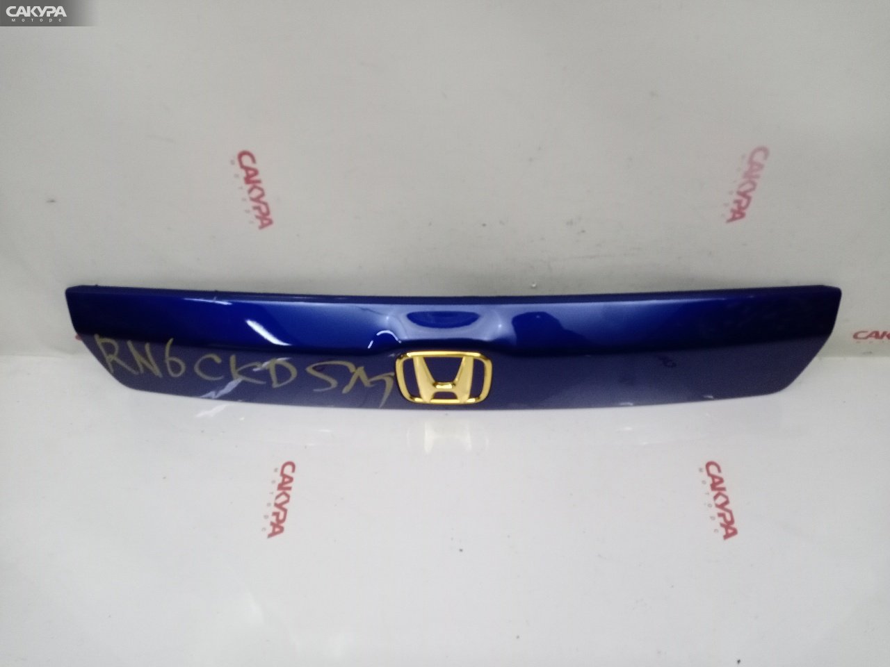 Накладка багажника Honda Stream RN6 R18A: купить в Сакура Красноярск.