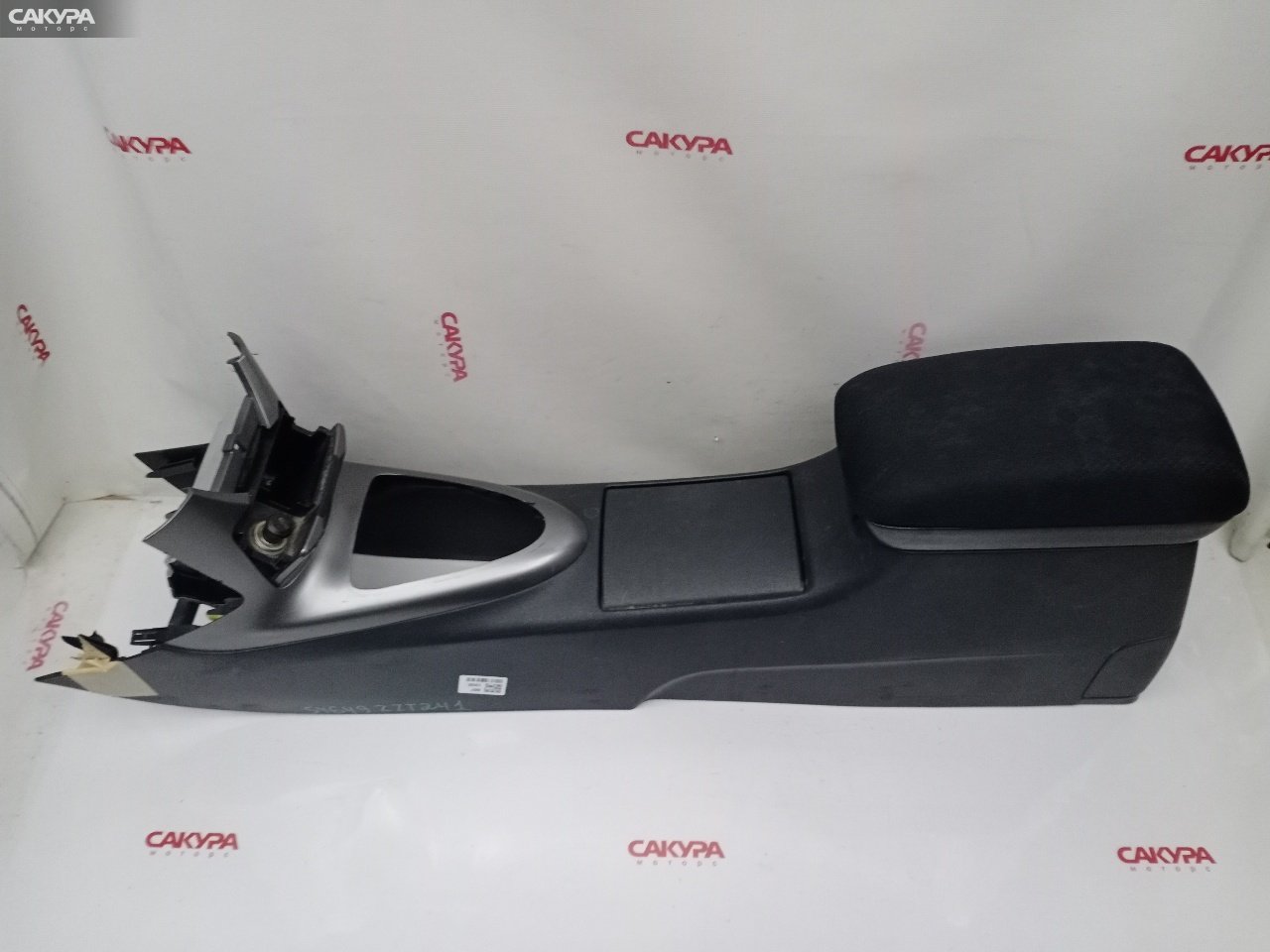 Бардачок Toyota Caldina ZZT241W 1ZZ-FE: купить в Сакура Красноярск.
