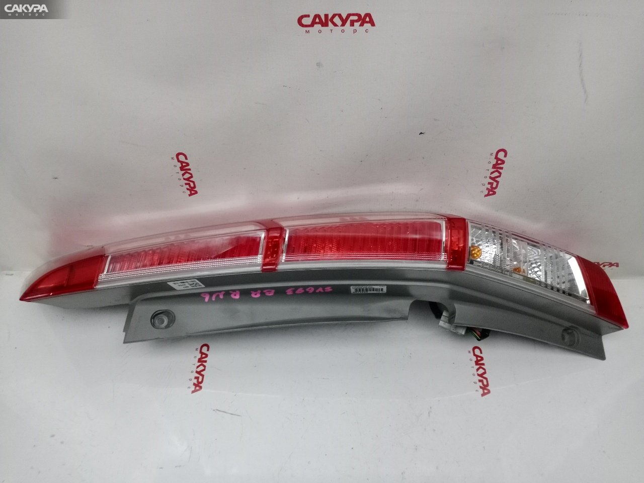 Фонарь стоп-сигнала правый Honda Stream RN6 R18A D079: купить в Сакура Красноярск.