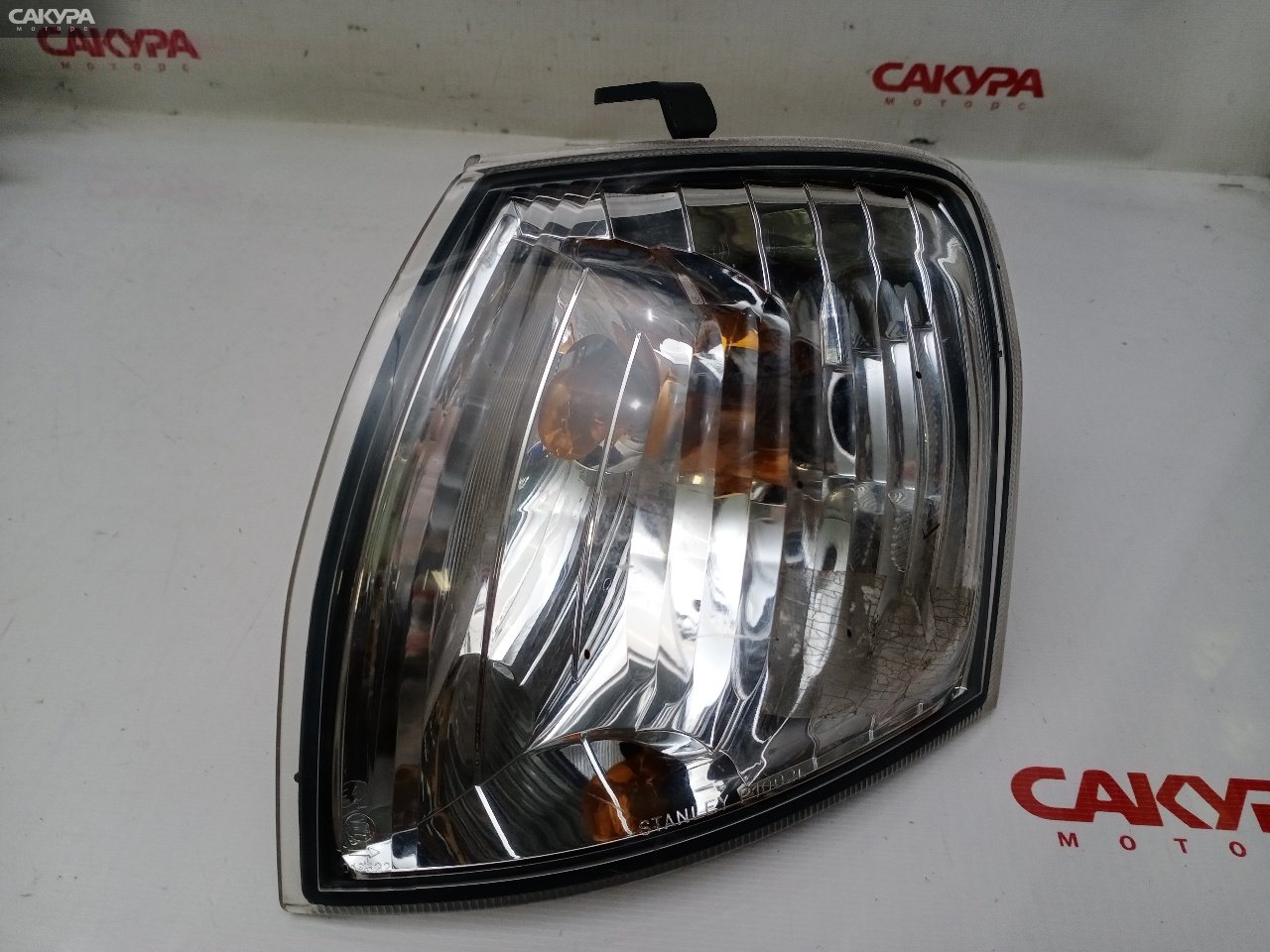 Габарит левый Mazda Demio DW3W B3E P1002: купить в Сакура Красноярск.