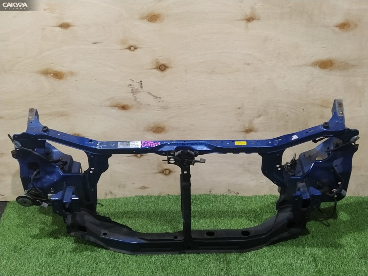 Рамка радиатора Mazda Demio DW3W B3E: купить в Сакура Красноярск.