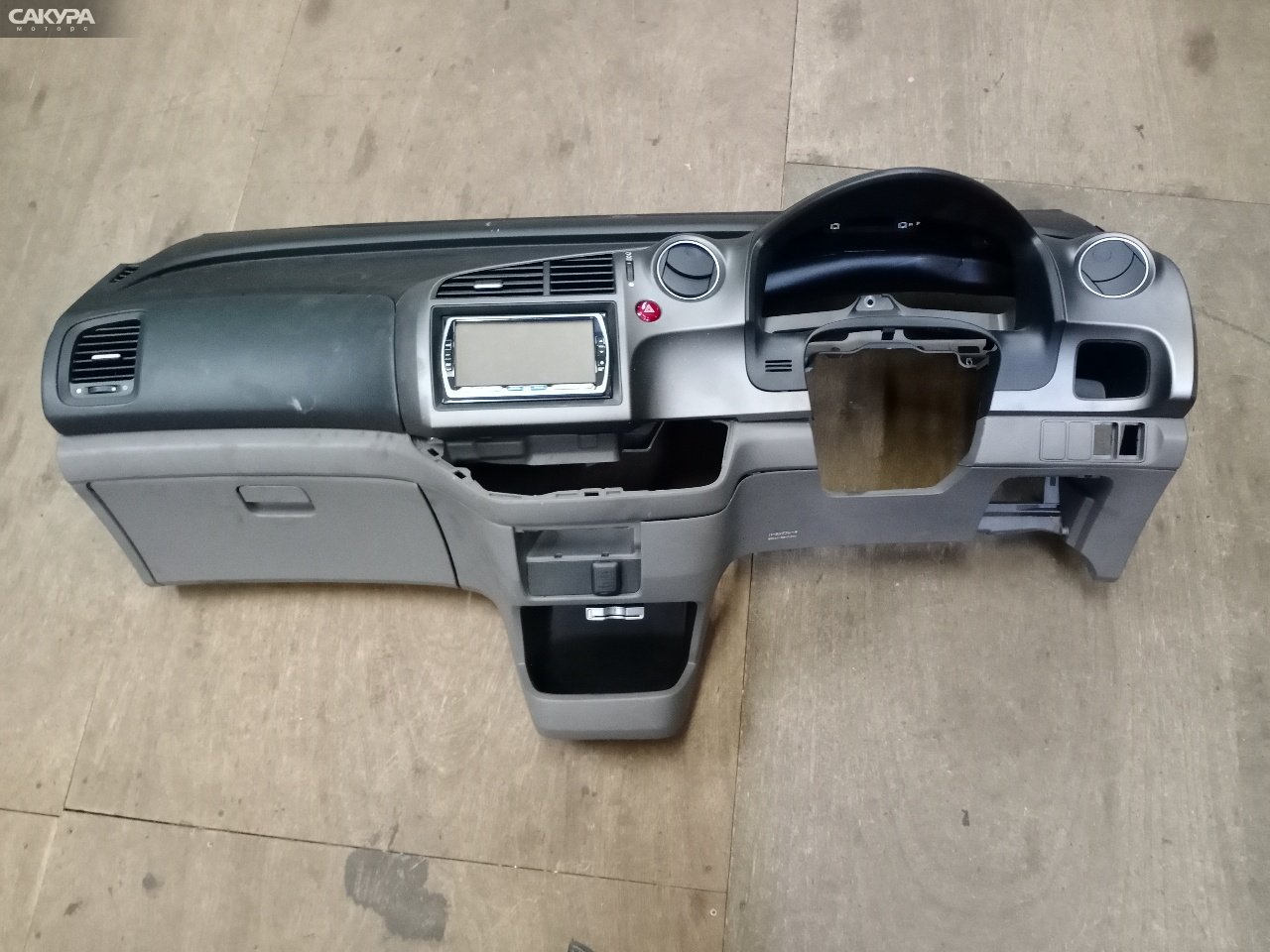 Панель передняя в салон Honda Stream RN6 R18A: купить в Сакура Красноярск.
