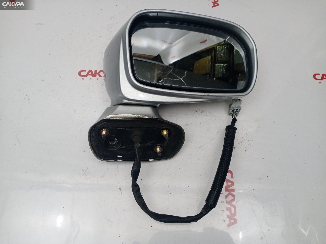 Зеркало боковое правое Honda Stream RN1 D17A: купить в Сакура Красноярск.