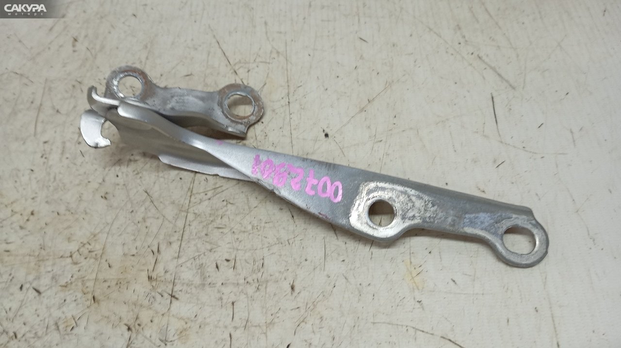 Кронштейн капота левый Toyota Vitz SCP10 1SZ-FE: купить в Сакура Красноярск.