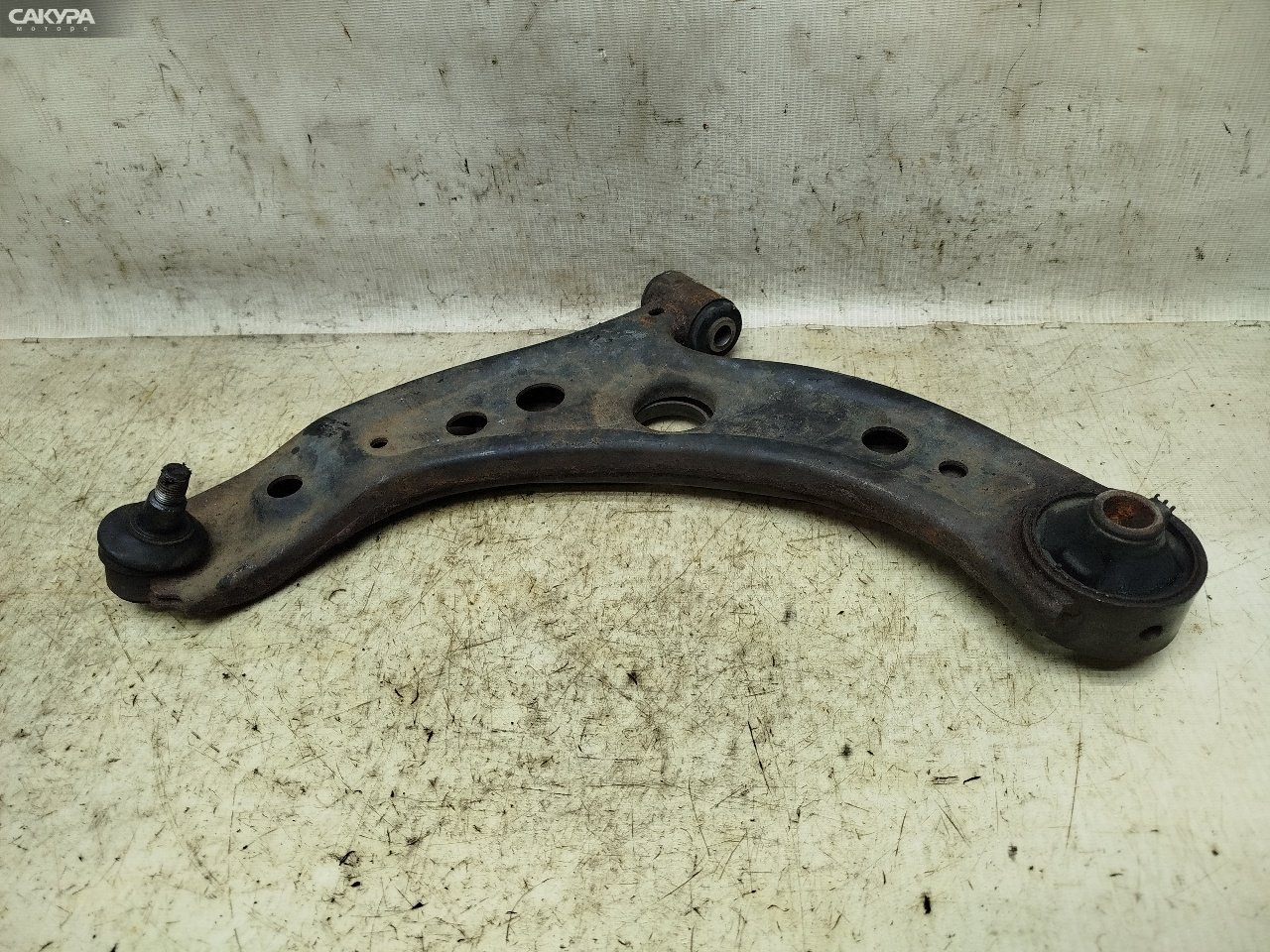 Рычаг подвески передний левый Toyota Passo KGC15 1KR-FE: купить в Сакура Красноярск.