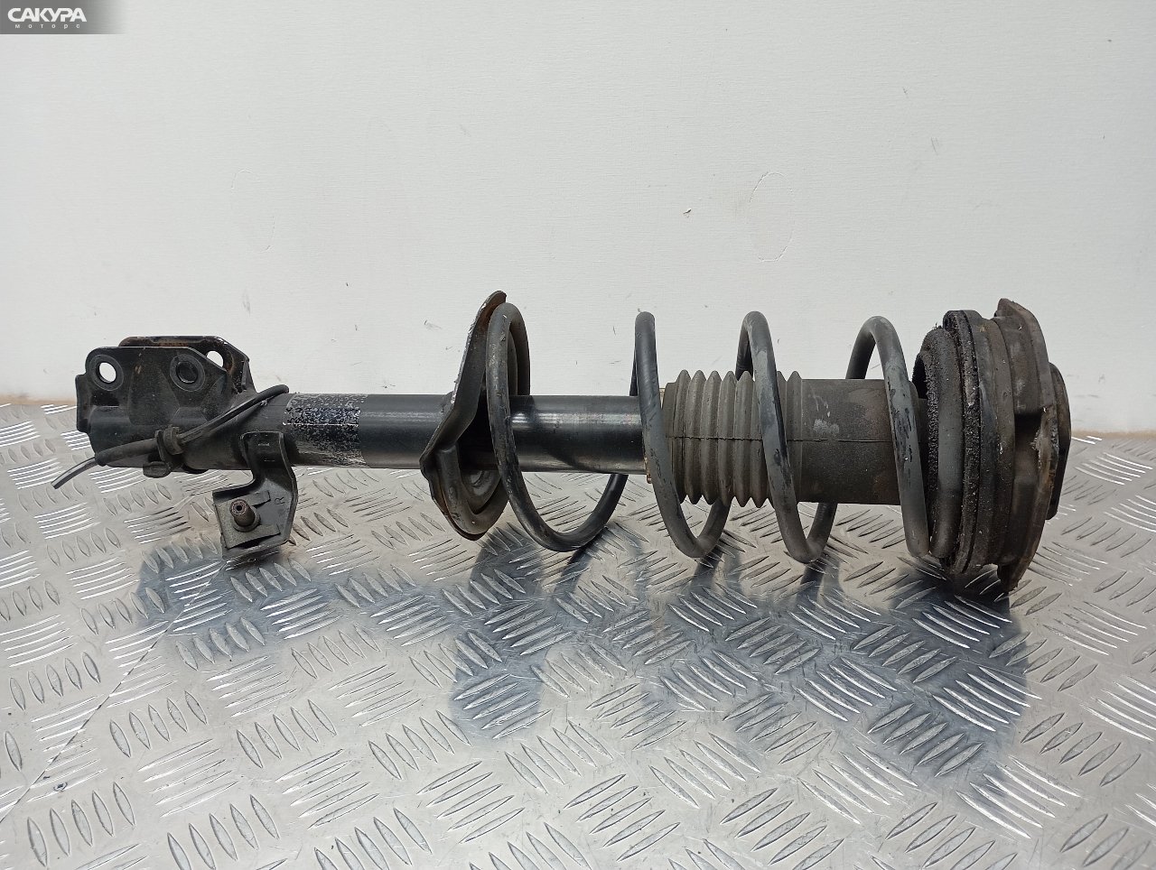Стойка подвески передняя правая Nissan March AK12 CR12DE: купить в Сакура Красноярск.