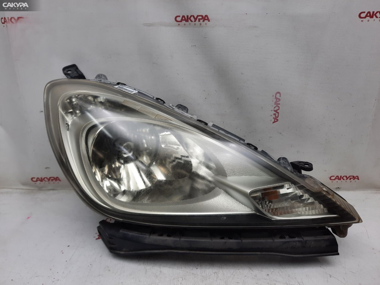 Фара правая Honda FIT GE6 L13A P9604: купить в Сакура Красноярск.