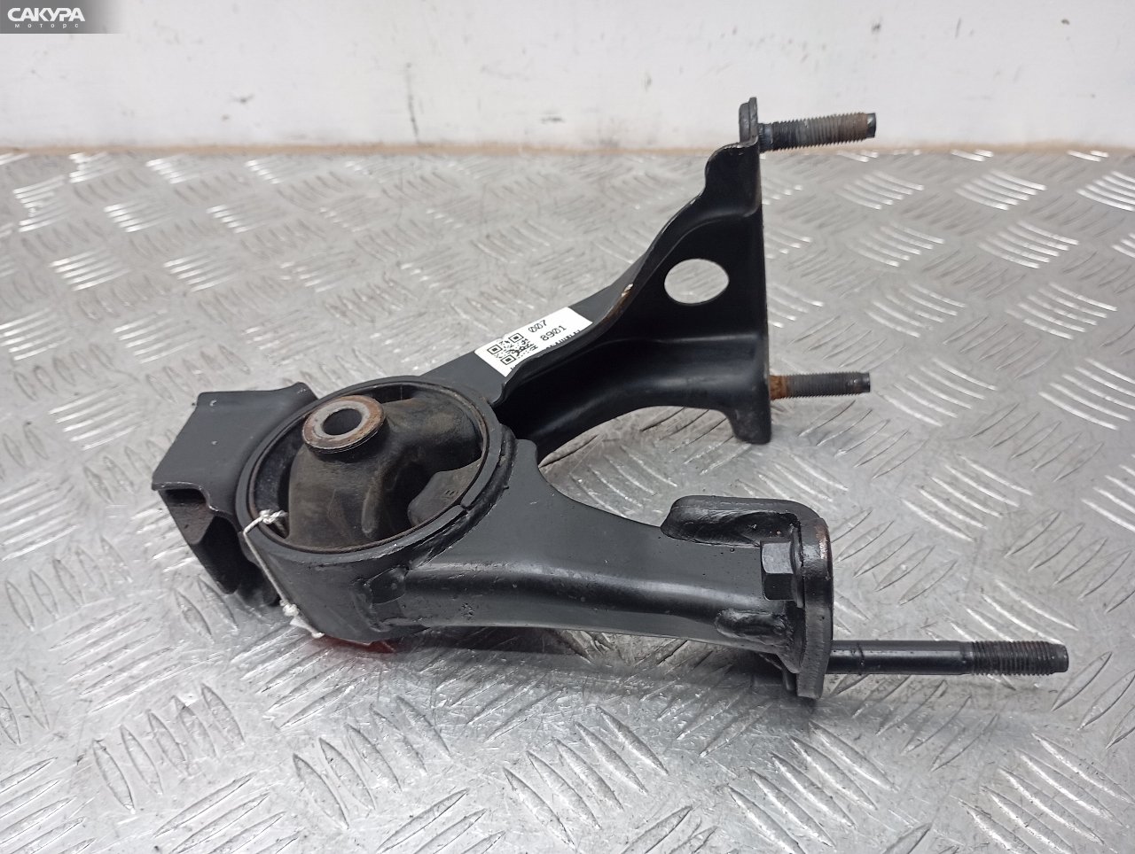 Подушка двигателя задняя Toyota Avensis AZT250 1AZ-FSE: купить в Сакура Красноярск.