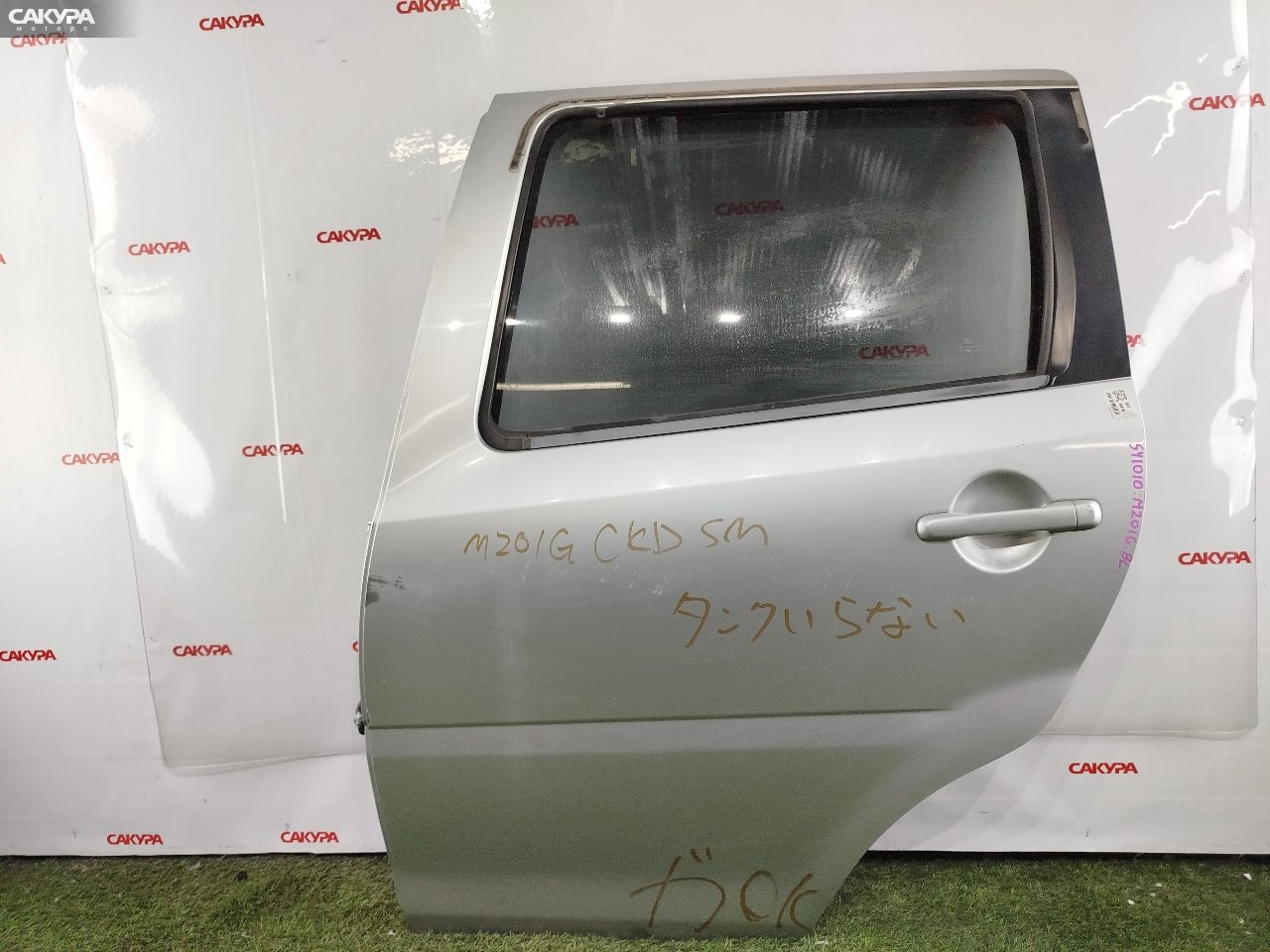 Дверь боковая задняя левая Daihatsu YRV M201G K3-VE: купить в Сакура Красноярск.