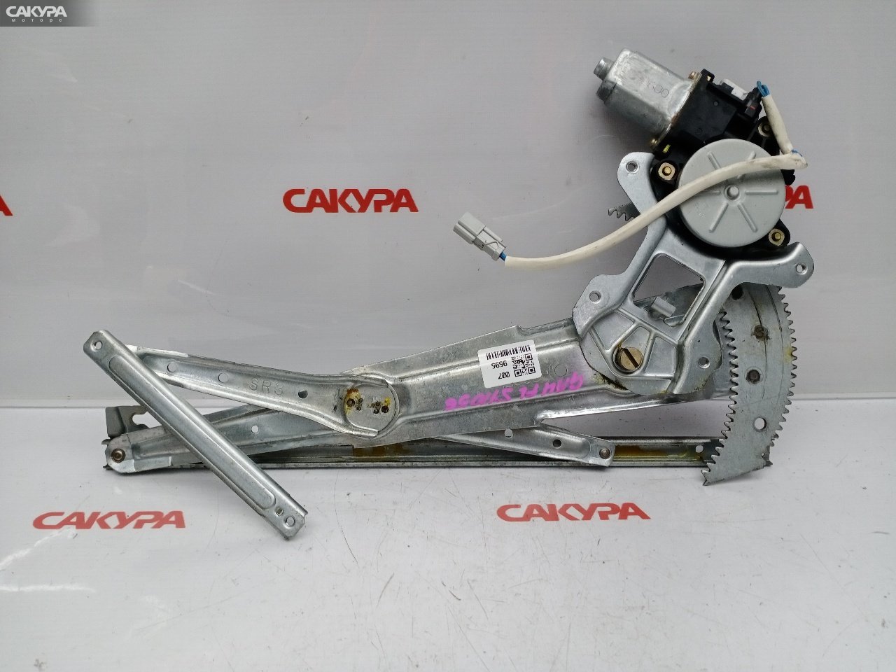 Стеклоподъемник передний левый Honda Capa GA4 D15B: купить в Сакура Красноярск.