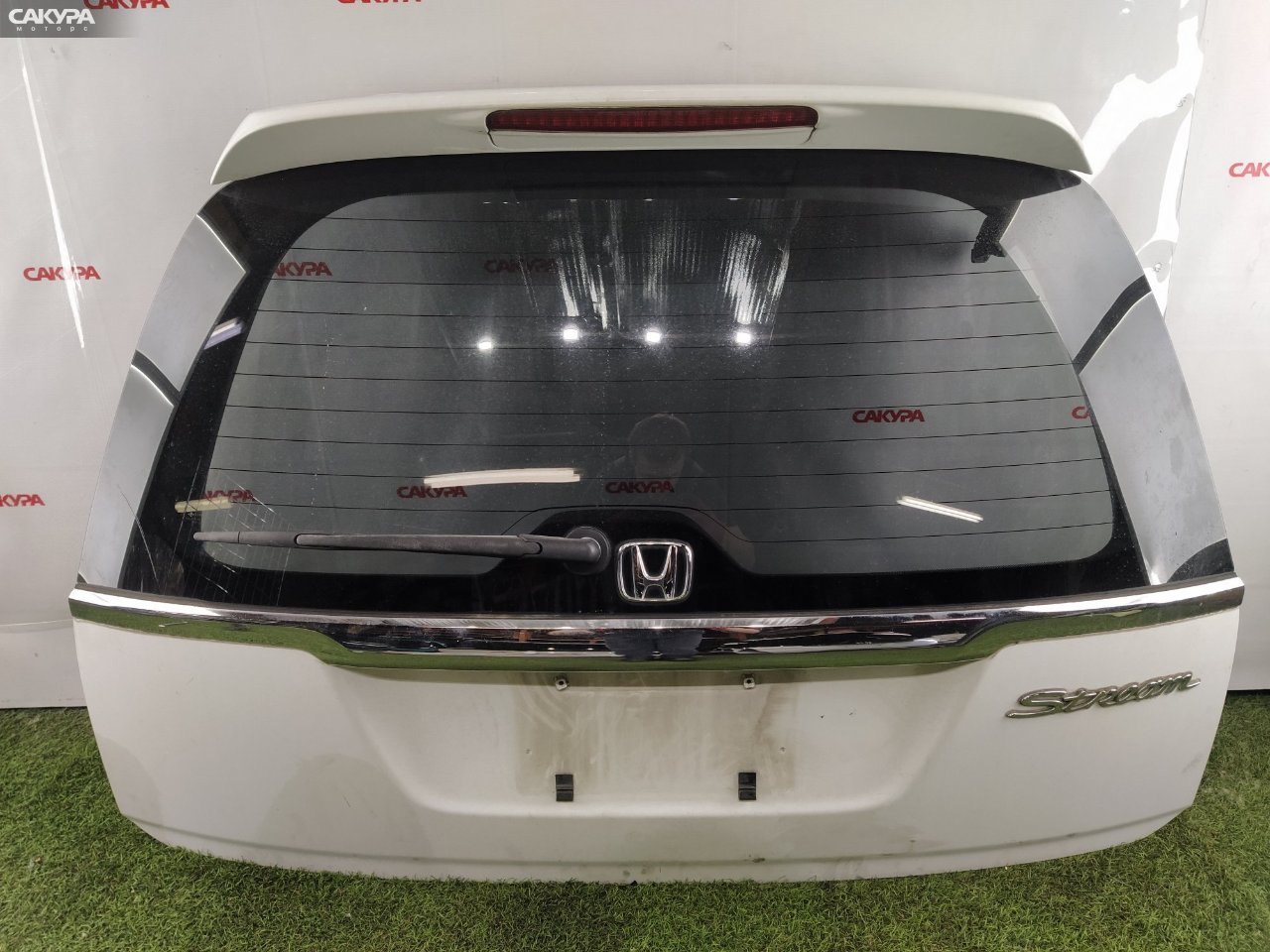 Дверь багажника Honda Stream RN1 D17A: купить в Сакура Красноярск.