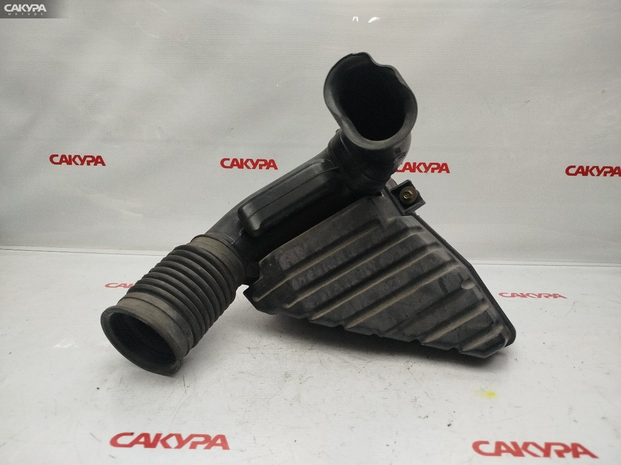 Резонатор воздушного фильтра Honda Element YH2 K24A: купить в Сакура Красноярск.