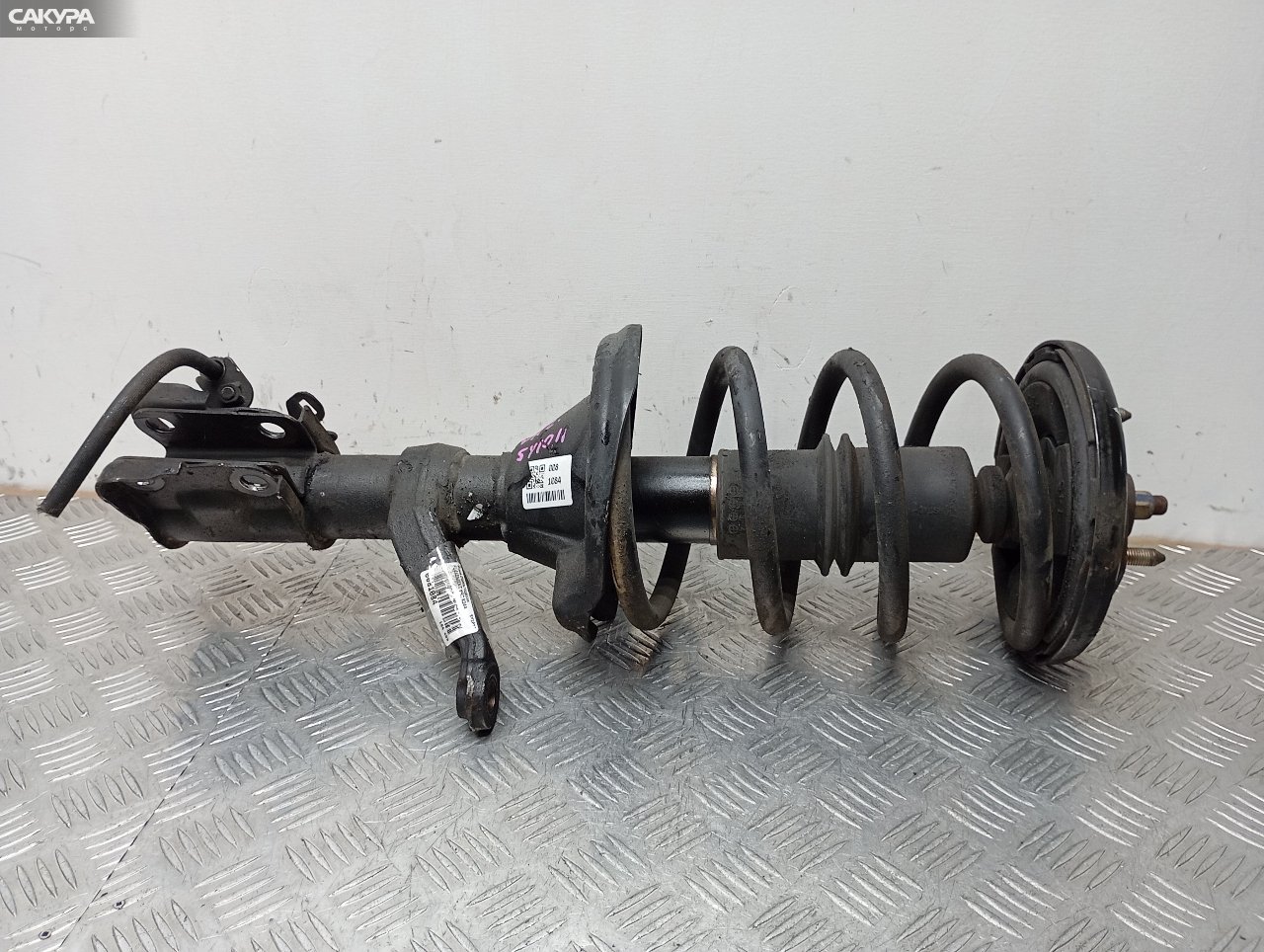 Стойка подвески передняя левая Honda Element YH2 K24A: купить в Сакура Красноярск.