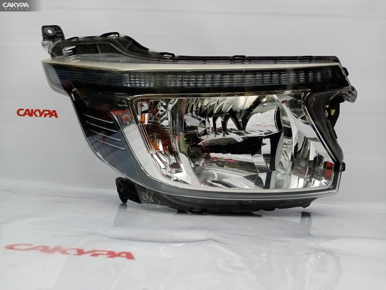 Фара правая Honda N-WGN JH1 S07A W1973: купить в Сакура Красноярск.