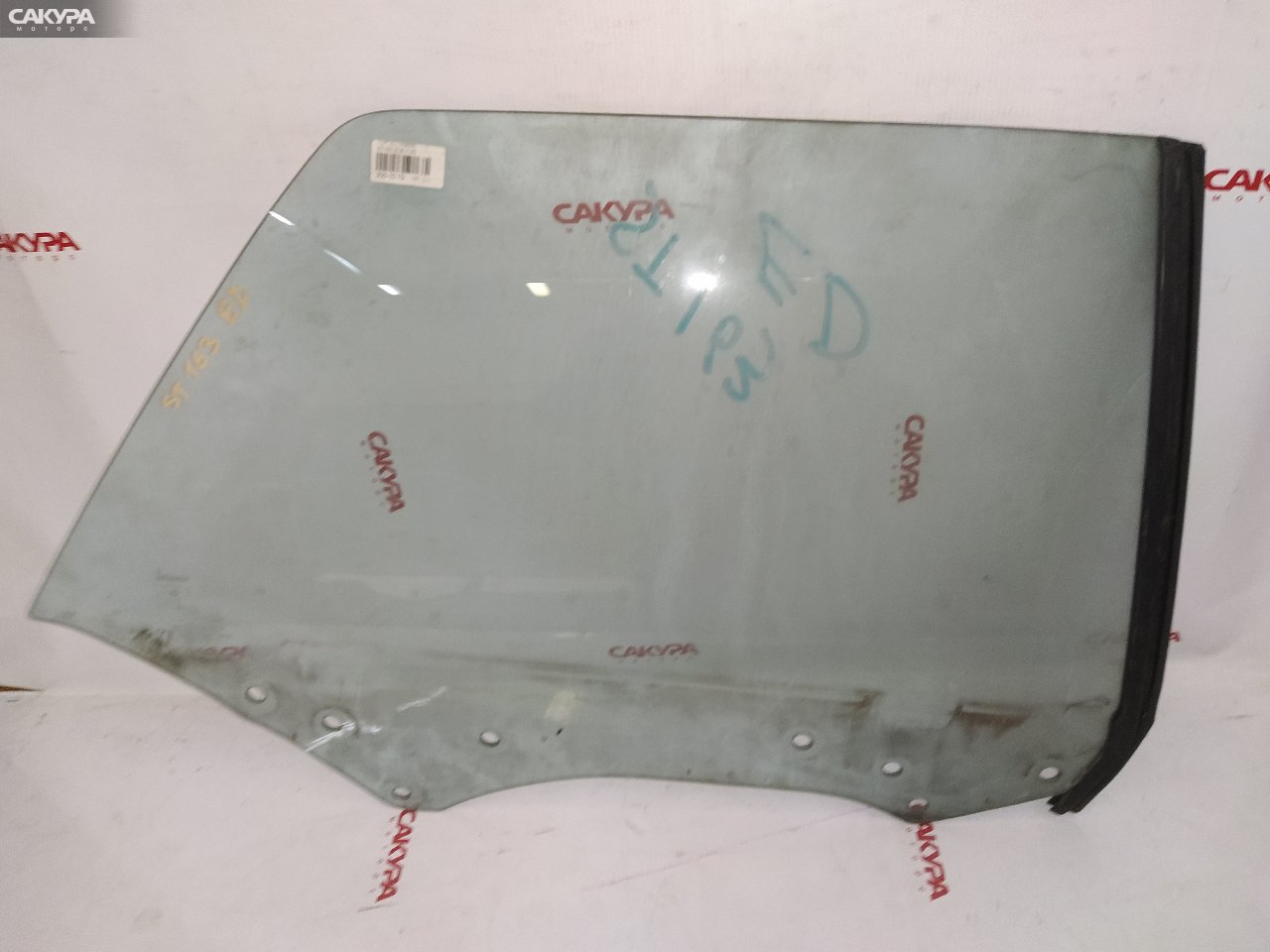 Стекло боковое заднее правое Toyota Carina ED ST163: купить в Сакура Красноярск.