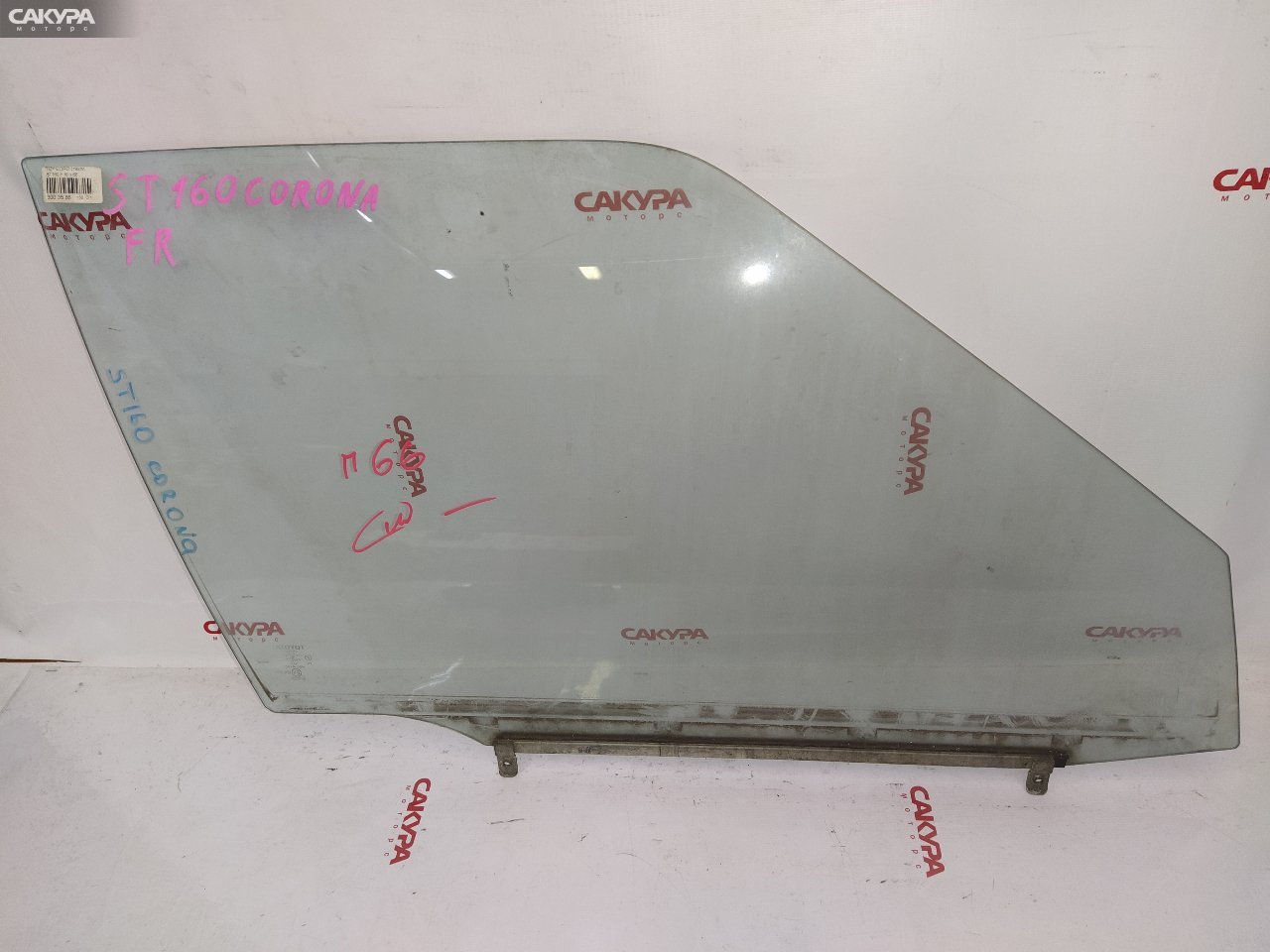 Стекло боковое переднее правое Toyota Corona ST160: купить в Сакура Красноярск.