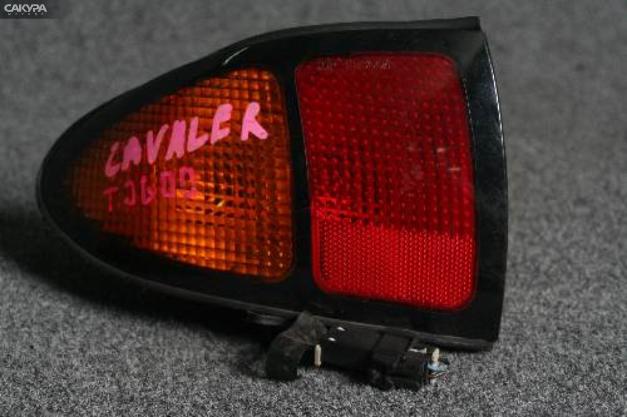 Фонарь стоп-сигнала правый Toyota Cavalier TJG00: купить в Сакура Красноярск.