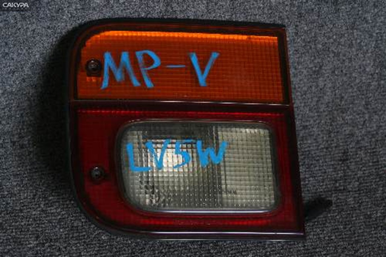 Фонарь вставка багажника правый Mazda MPV LV5W 4762: купить в Сакура Красноярск.