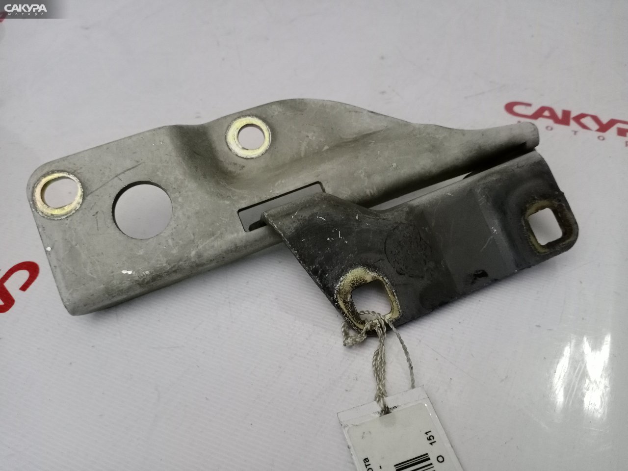Кронштейн капота правый Nissan Sunny FB15 QG15DE: купить в Сакура Красноярск.