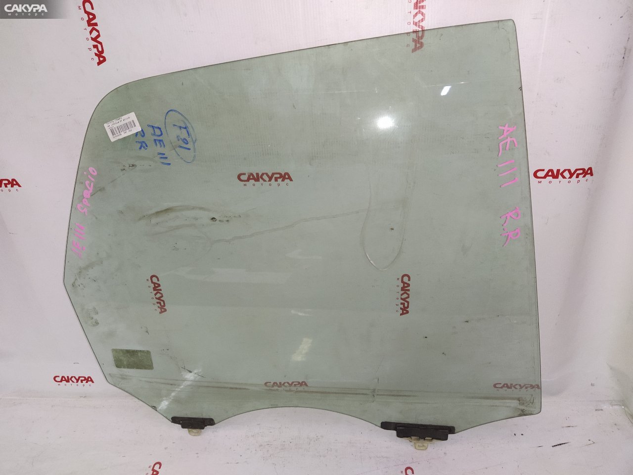 Стекло боковое заднее правое Toyota Corolla Spacio AE111N: купить в Сакура Красноярск.