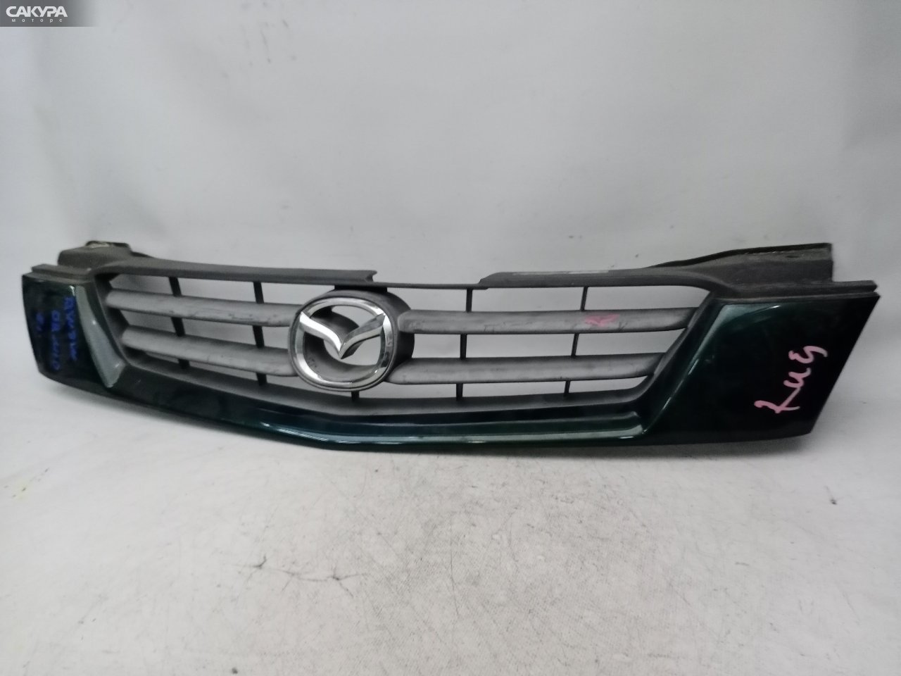 Решетка радиатора Mazda Demio DW3W B3E: купить в Сакура Красноярск.