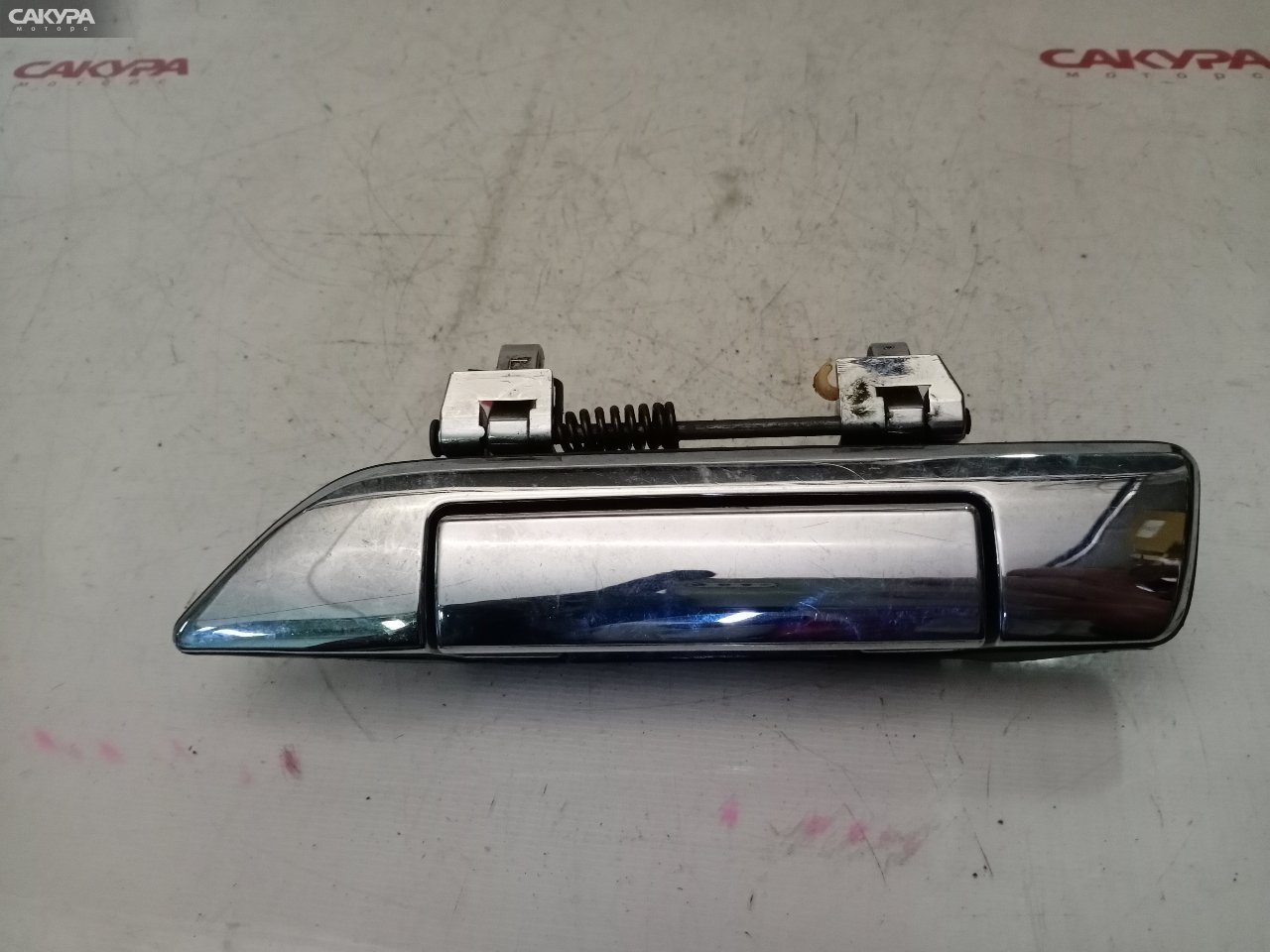 Ручка наружная передняя левая Nissan Bluebird EU14 SR18DE: купить в Сакура Красноярск.