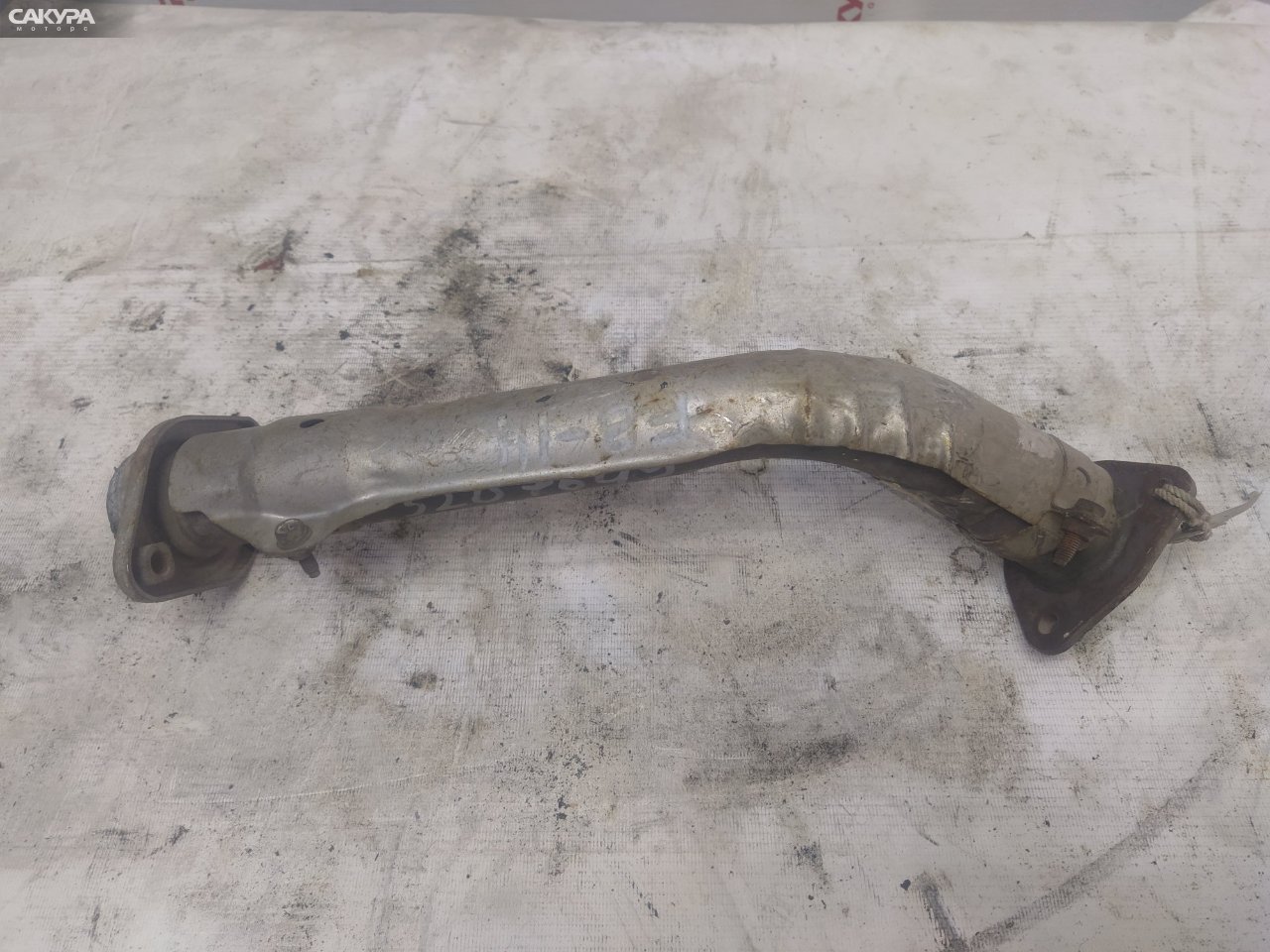 Труба приемная глушителя передняя Nissan Sunny FB14 GA15DE: купить в Сакура Красноярск.
