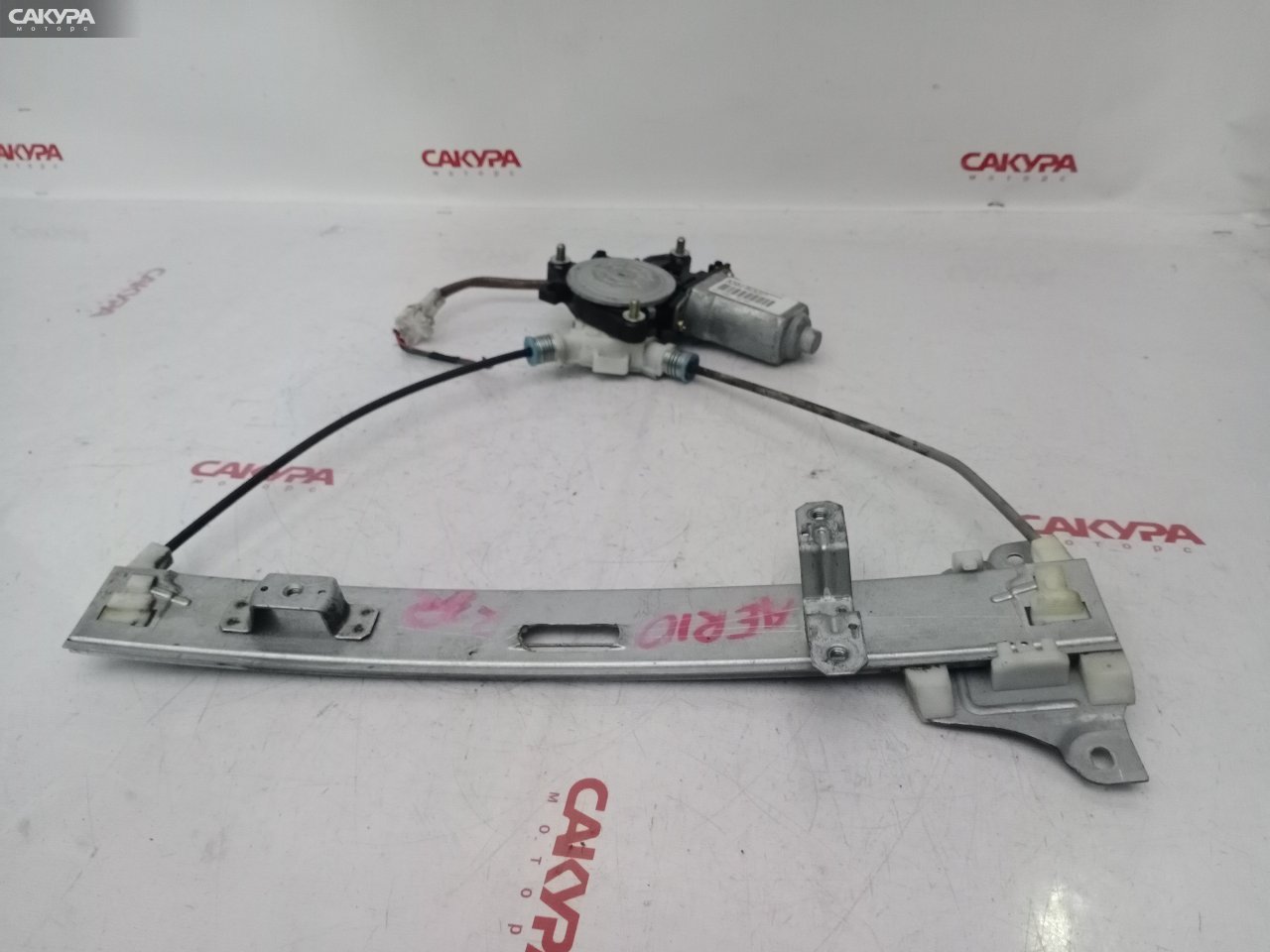 Стеклоподъемник задний правый Suzuki Aerio RB21S M15A: купить в Сакура Красноярск.