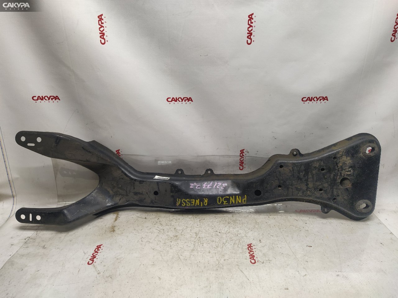 Балка продольная Nissan Rnessa PNN30 KA24DE: купить в Сакура Красноярск.