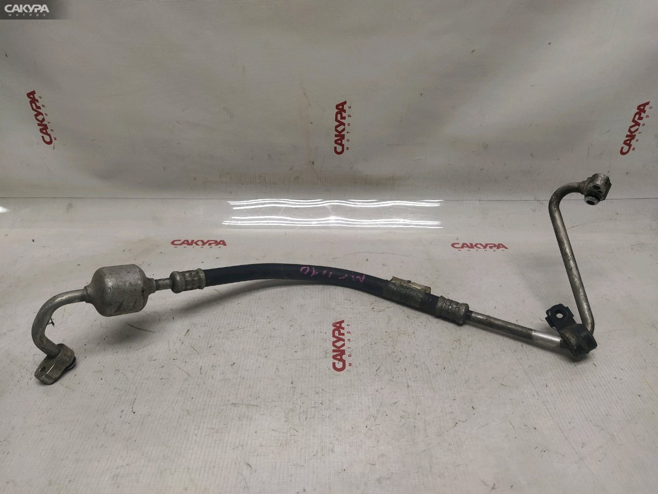 Шланг кондиционера Toyota Harrier MCU10W 1MZ-FE: купить в Сакура Красноярск.