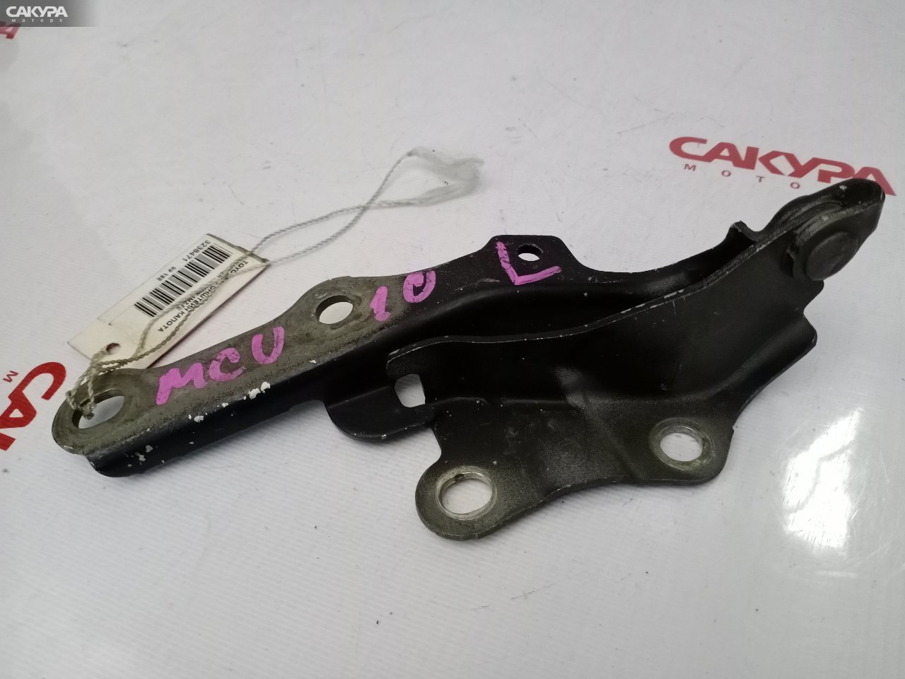 Кронштейн капота левый Toyota Harrier MCU10W 1MZ-FE: купить в Сакура Красноярск.