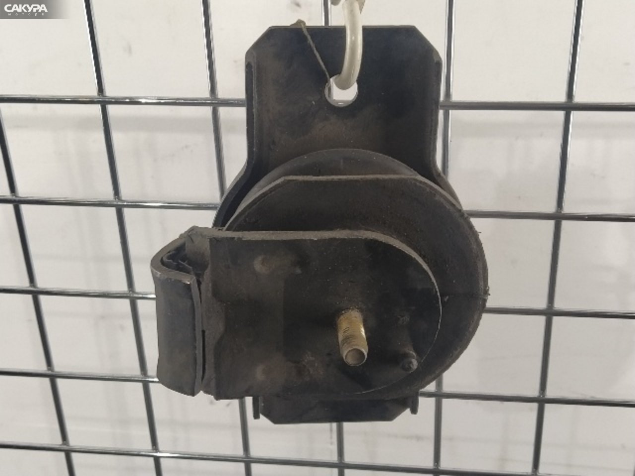 Подушка двигателя правая Nissan Elgrand ALE50 VG33E: купить в Сакура Красноярск.