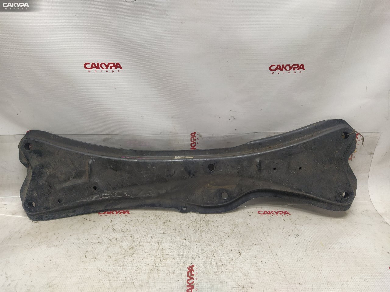 Балка поперечная передняя Toyota Camry SV41 3S-FE: купить в Сакура Красноярск.