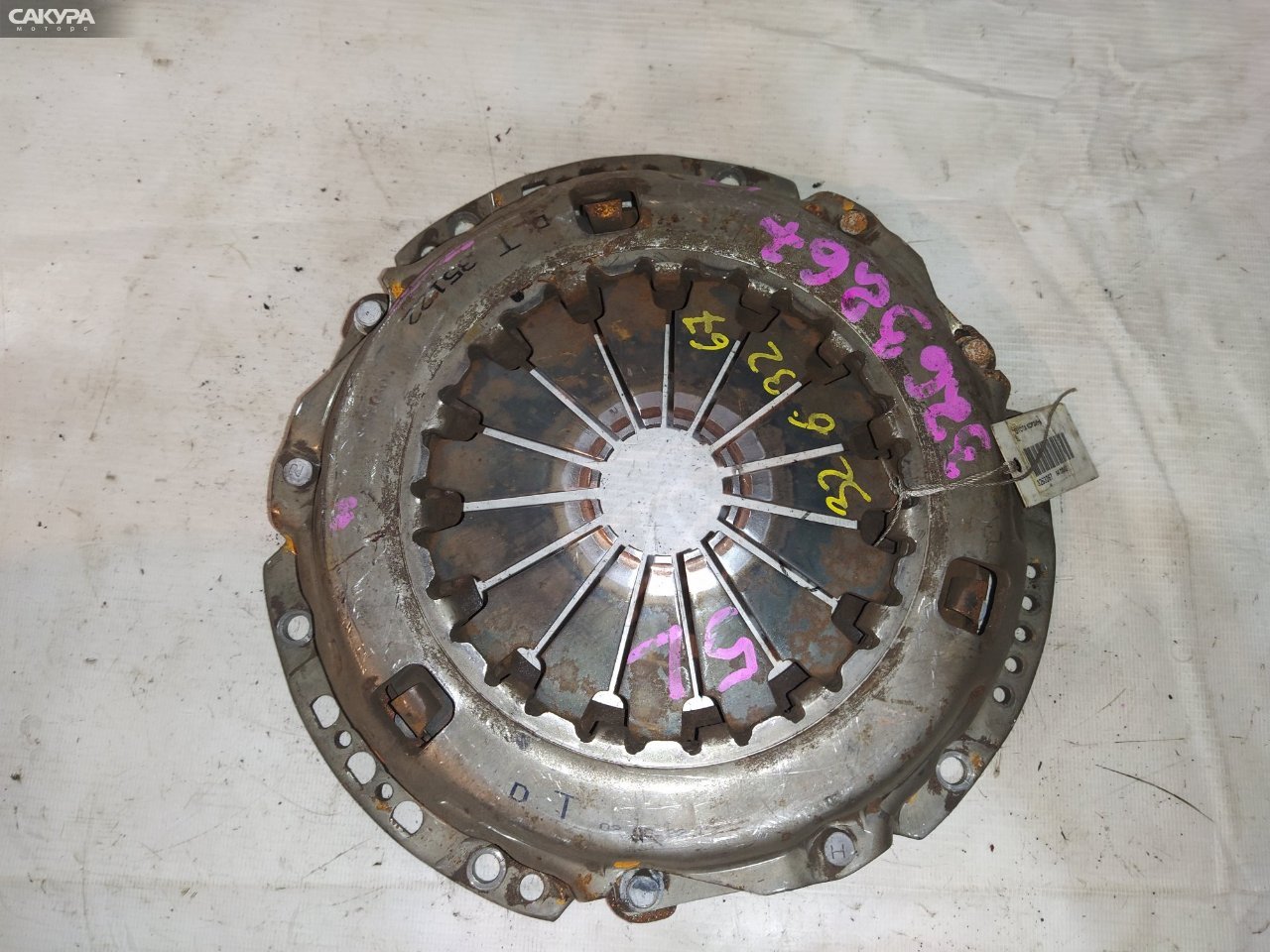Корзина сцепления Toyota Dyna LY212 5L: купить в Сакура Красноярск.