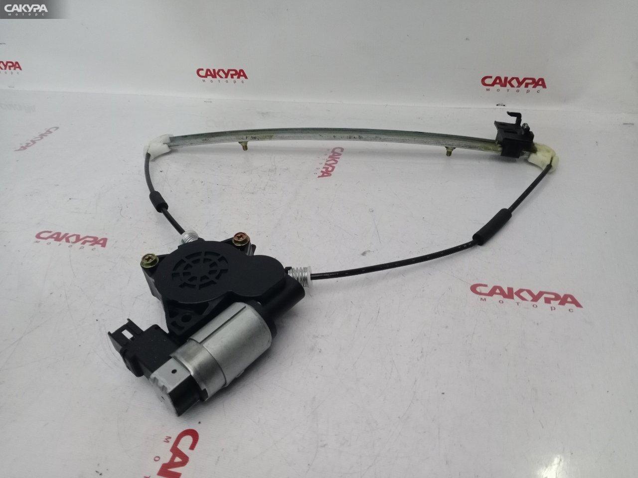 Стеклоподъемник задний левый Mazda Mazda 6 GG RF5C: купить в Сакура Красноярск.