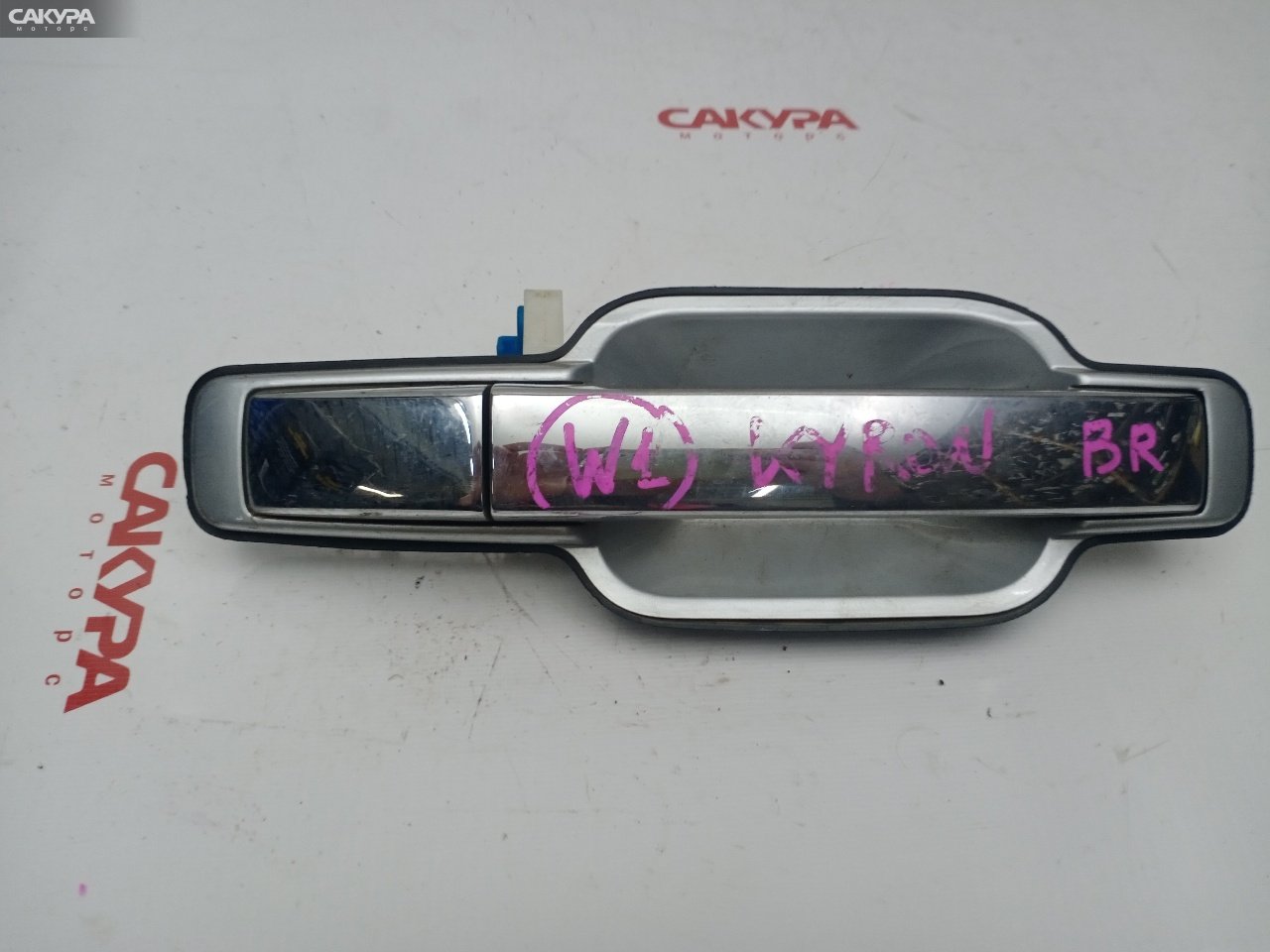 Ручка наружная задняя правая SsangYong Kyron D20DT: купить в Сакура Красноярск.