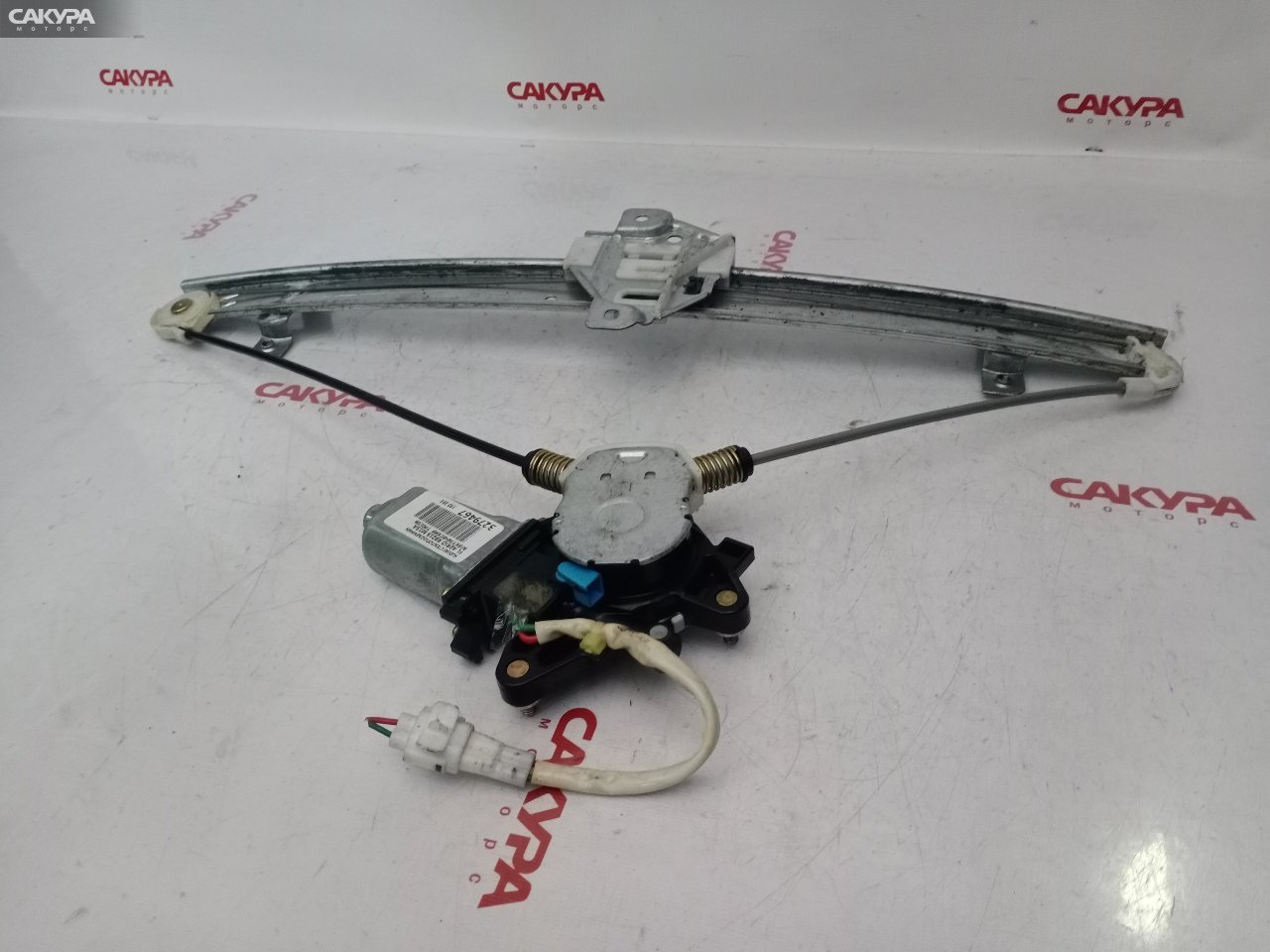 Стеклоподъемник передний левый Suzuki Aerio RB21S M15A: купить в Сакура Красноярск.