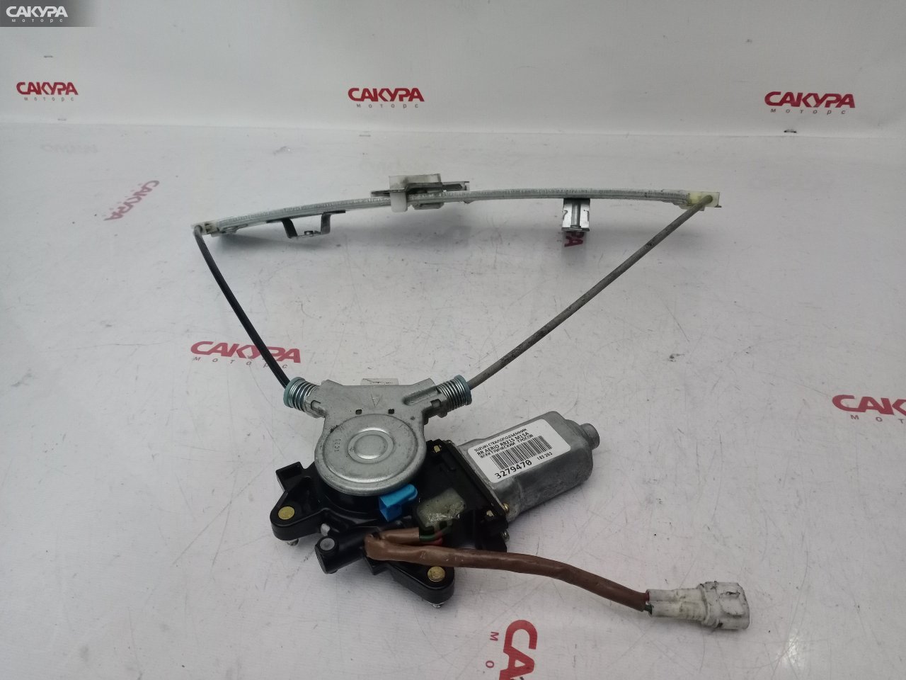 Стеклоподъемник задний правый Suzuki Aerio RB21S M15A: купить в Сакура Красноярск.