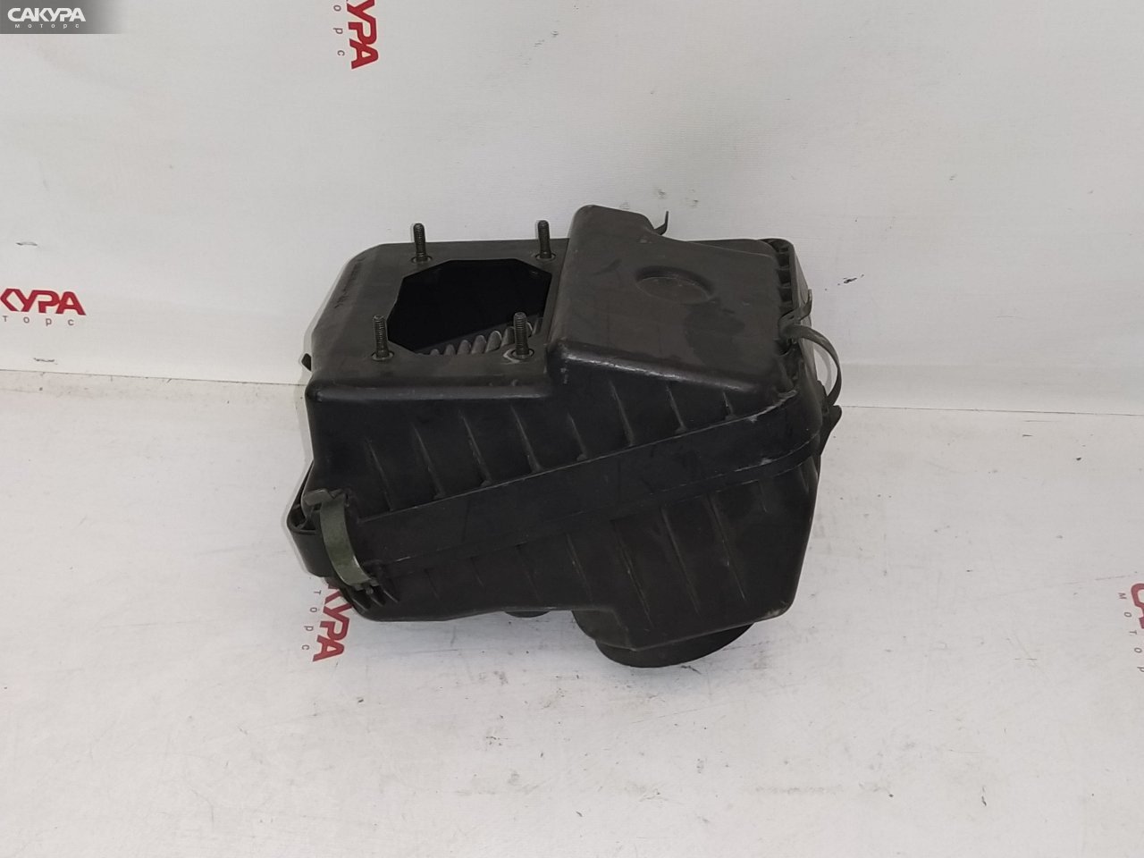 Корпус воздушного фильтра Mitsubishi Chariot N43W 4G63-T: купить в Сакура Красноярск.