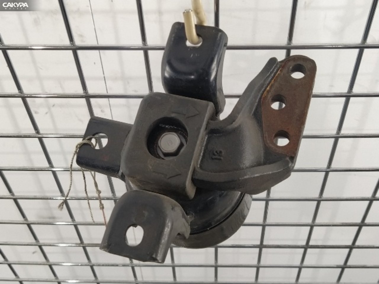 Подушка двигателя правая Mitsubishi Colt Z25A 4G19: купить в Сакура Красноярск.