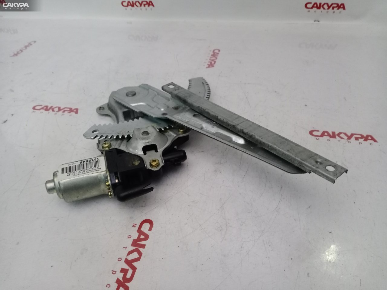 Стеклоподъемник задний правый Nissan March AK12 CR12DE: купить в Сакура Красноярск.