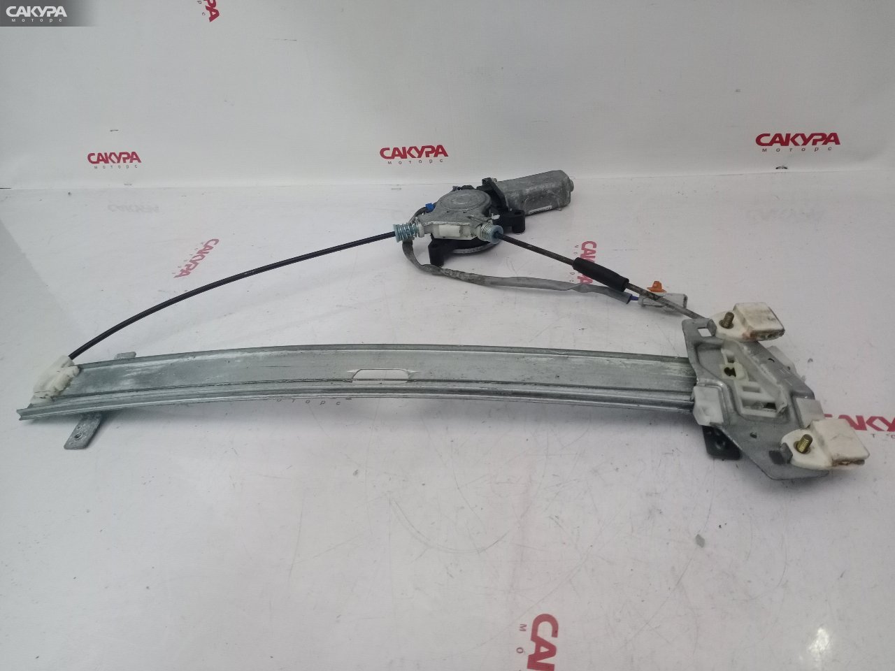 Стеклоподъемник передний левый Honda Odyssey RA8 J30A: купить в Сакура Красноярск.