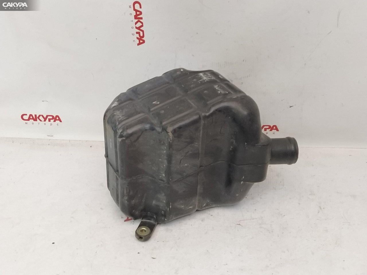 Резонатор воздушного фильтра Nissan Bluebird HU13 SR20DE: купить в Сакура Красноярск.