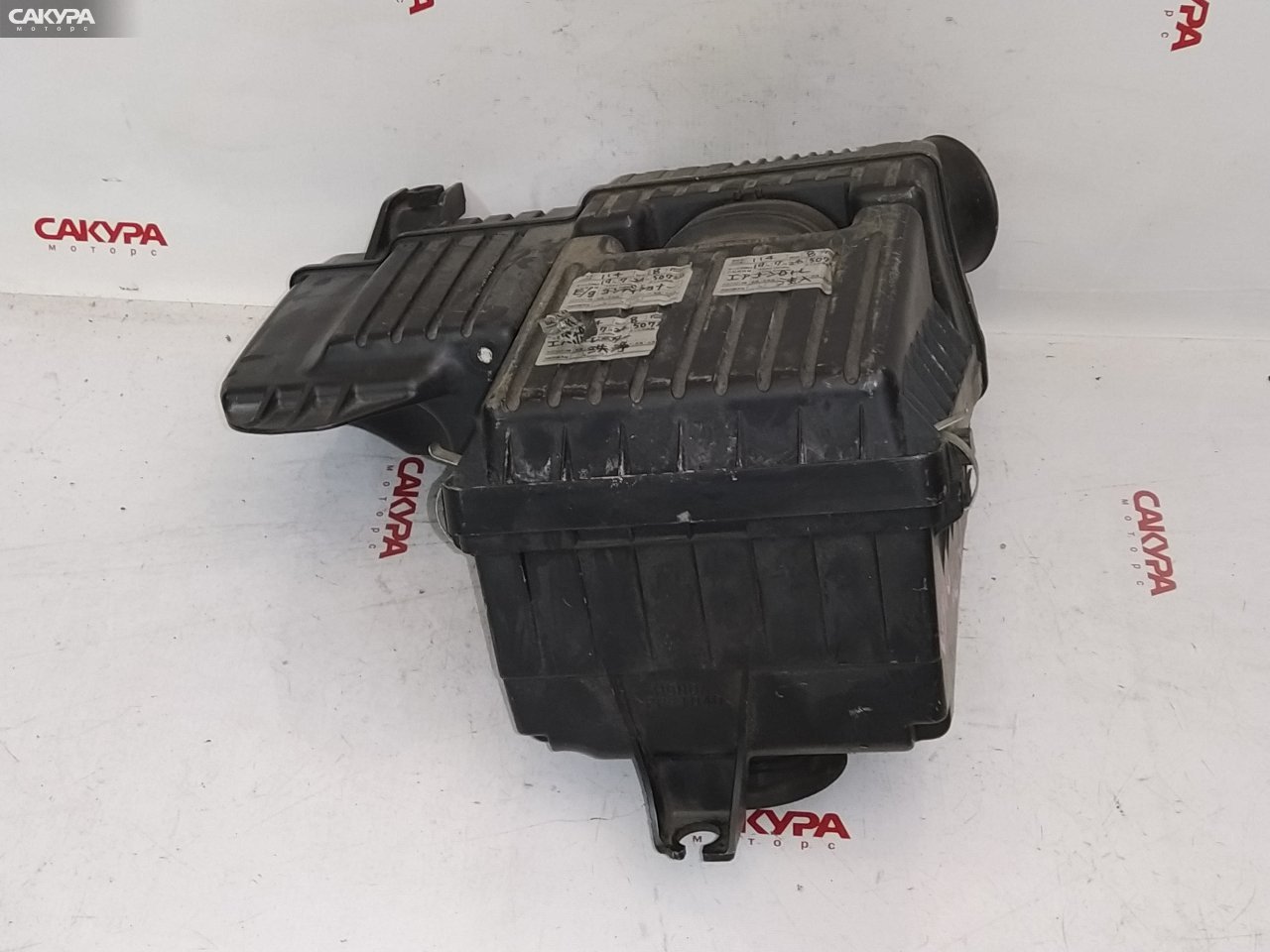 Корпус воздушного фильтра Isuzu Gemini MJ5 D16A: купить в Сакура Красноярск.